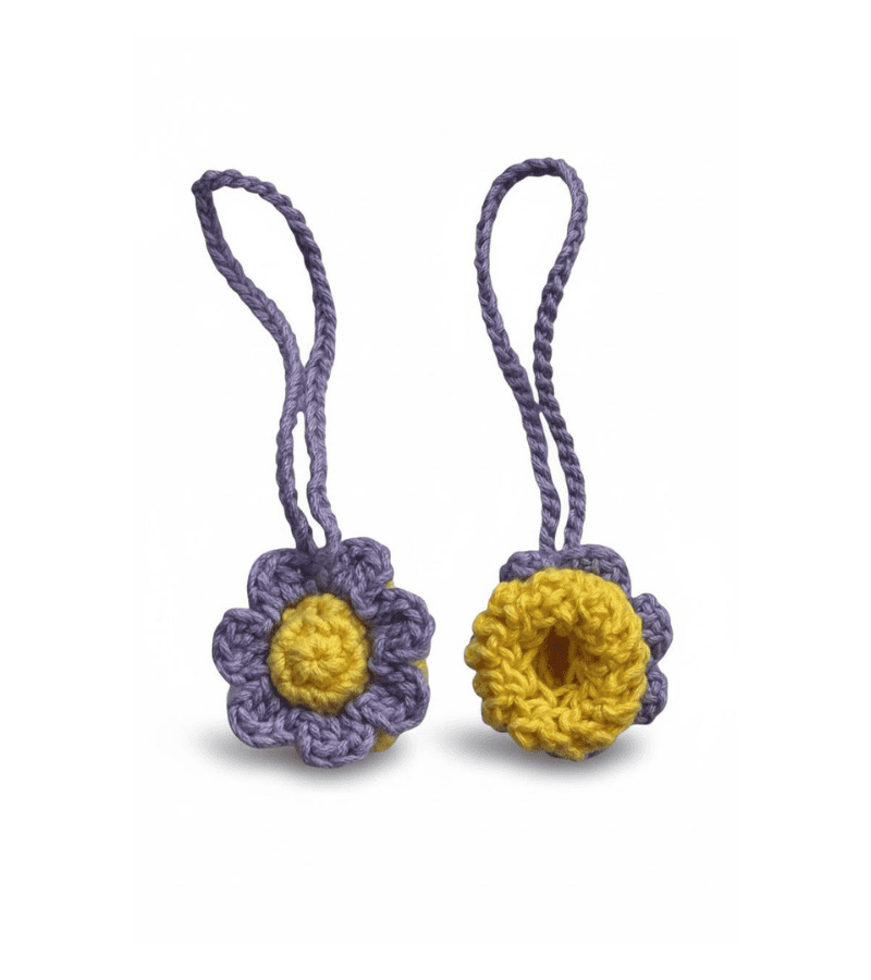 Airtag Keeper Charm Flor Morado y Amarillo